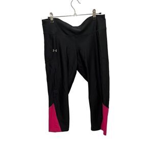 Under Armour Breast Cancer Awareness black & pink cropped leggings, women’s size